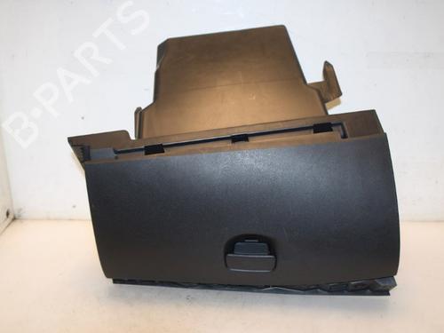 Used Glove box RENAULT MEGANE III Grandtour (KZ0/1) 1.5 dCi (KZ09, KZ0D, KZ1G, KZ29, KZ14, KZ1W, KZ10, KZ1F,... (110 hp) 15333121