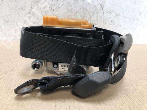 Used Front right seatbelt TOYOTA AVENSIS Estate (_T25_) 2.2 D-CAT (ADT251_, ADT251R) (177 hp) 16075397