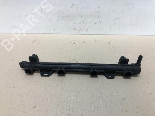 Injection rail VW POLO (9N_, 9A_) 1.4 16V (75 hp) 15536087