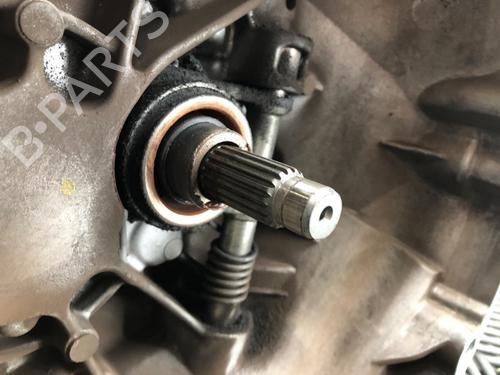 Gearbox SUZUKI CELERIO (LF) 1.0 (AVK310) | BP37214892M3 - Image 2