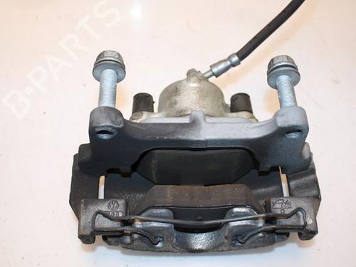 Used Right front brake caliper Right front brake caliper 15332377 15332377