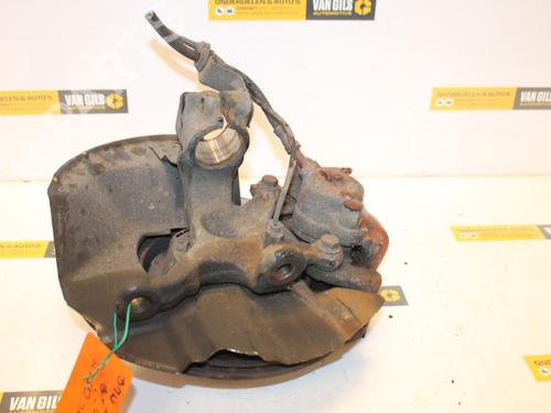 Used Right front steering knuckle BMW 3 Compact (E46) 316 ti (115 hp) 15310212