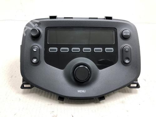 radio-toyota-aygo-_b4_-2014-37204913 main image