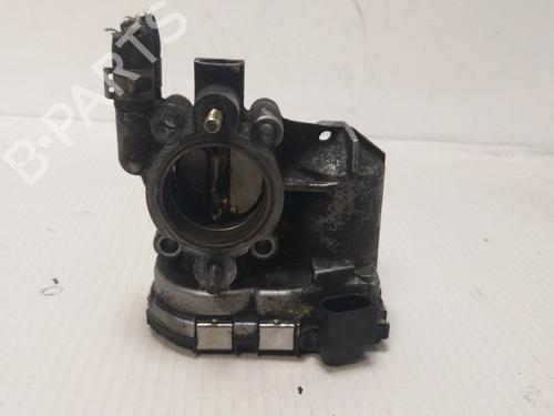 Used Throttle body Throttle body 15531731 15531731