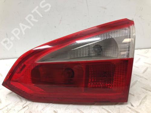 right-taillight-ford-focus-iii-turnier-2010-2011-2012-2013-2014-2015-2016-2017-2018-2019-2020-37208694 main image