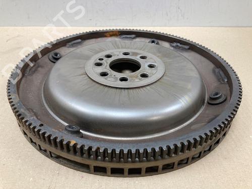 Volante motor Volante motor MERCEDES-BENZ C-CLASS T-Model (S205) C 180 BlueTEC / d (205.236) (116 hp) 37205268 37205268