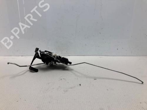 front-right-lock-dacia-spring-2020-37210231 main image