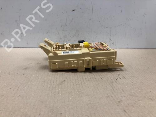 Used Fuse box Fuse box 37208313 37208313