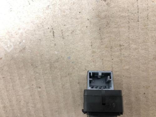 Switch VW POLO IV (9N_, 9A_) 1.4 16V | BP15536064I30