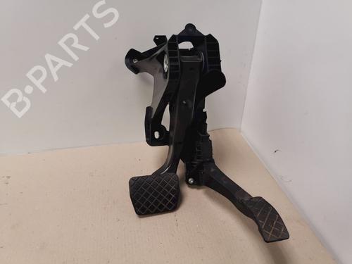 Used Pedal Pedal 15339604 15339604