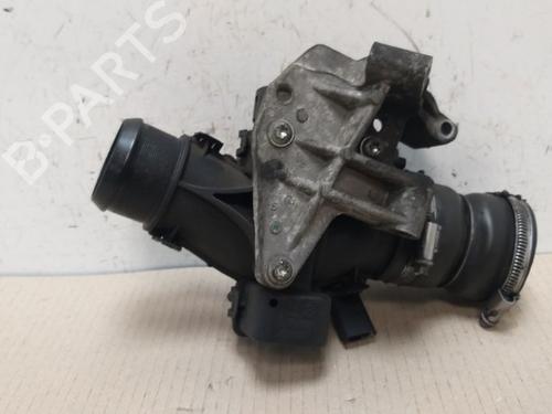 Used Throttle body Throttle body 15533089 15533089