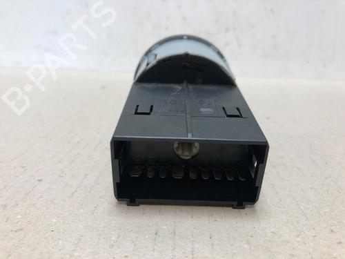 Headlight switch SKODA CITIGO (NF1) 1.0 | BP37204509I24 - Image 3