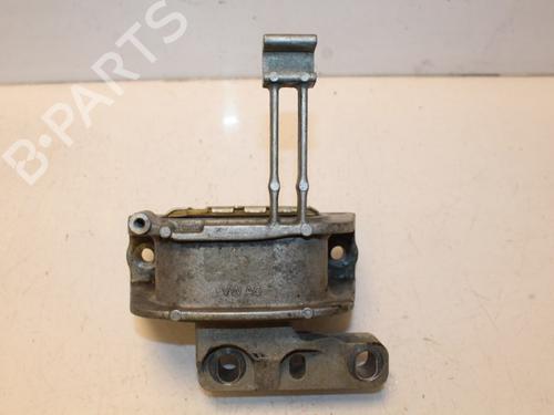motorophng-vw-touran-5t1-18-tsi-2015-15333699 main image