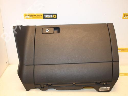 Used Glove box Glove box 16398514 16398514