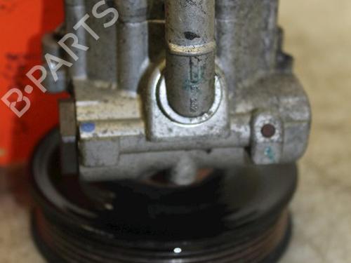 Used Steering pump VW GOLF IV (1J1) 1.4 16V (75 hp) 15302468