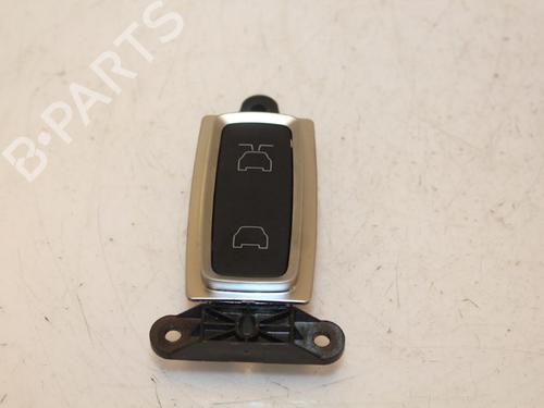 Switch TESLA MODEL X (5YJX) 90D AWD | BP15329048I30 - Image 2