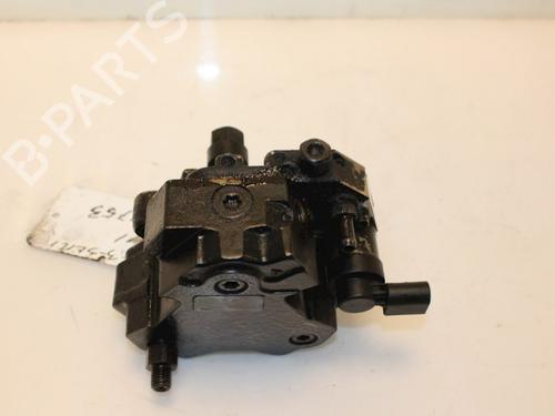 Used Fuel pump BMW 3 (E46) 320 d (150 hp) 15322937