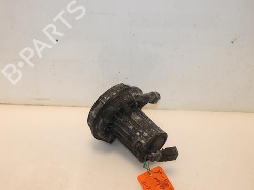 Used Secondary air pump Secondary air pump 15318809 15318809