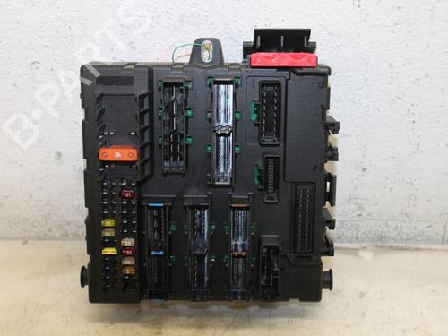 Used Fuse box OPEL VECTRA C (Z02) 1.8 16V (122 hp) 15306145