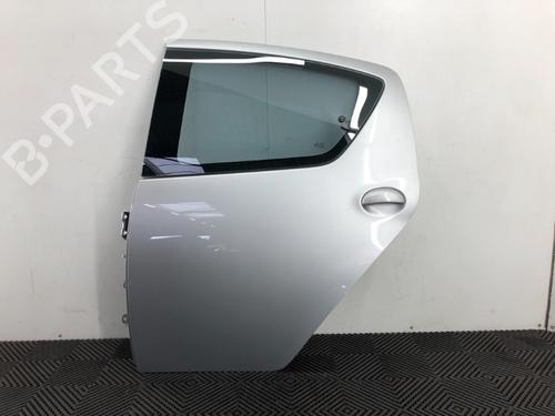 Used Left rear door Left rear door 15346001 15346001