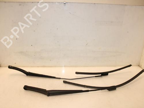 Used Front windshield wiper arm Front windshield wiper arm 37209202 37209202