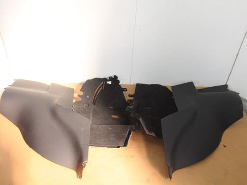 bootlid-panel-tesla-model-x-5yjx-90d-awd-107329000c107328900c107835900a107835200b108588400g105984800f103599300c107490700d107490800d108402300a105621700e106001200d-2013-15329029 main image