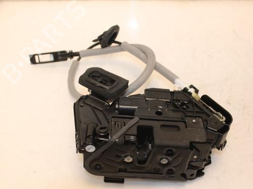 other-vw-touran-5t1-15-tsi-5ta839015d-2015-15330767 main image
