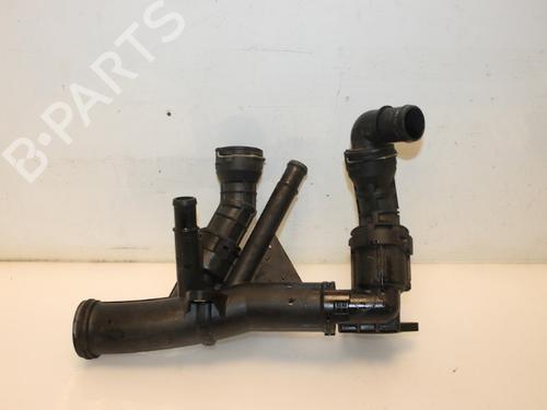 Used Thermostat housing VW GOLF SPORTSVAN VII (AM1, AN1) 2.0 TDI (150 hp) 15318913