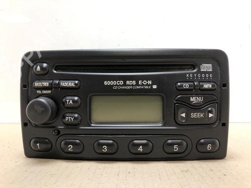 Used Radio Radio 18834884 18834884