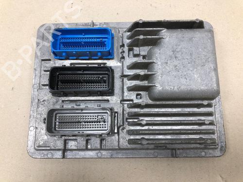 engine-control-unit-ecu-opel-astra-k-b16-2015-2016-2017-2018-2019-2020-2021-2022-37206708 main image