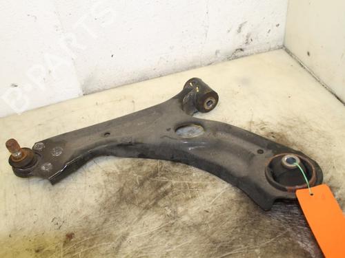 Used Left front suspension arm CHEVROLET AVEO Hatchback (T300) 1.4 (101 hp) 15303127
