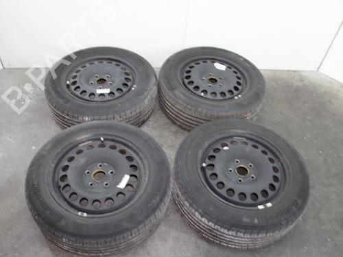 Used Rim VW TOURAN (5T1) 2.0 TDI (150 hp) 17676732