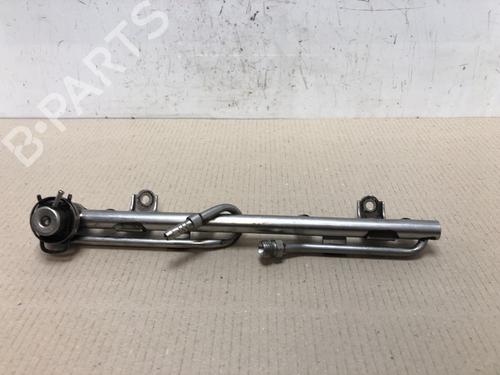 Used Injection rail Injection rail 16186325 16186325