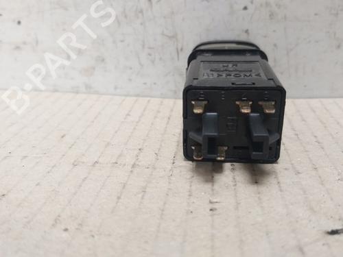 Switch SAAB 9-5 Estate (YS3E) 2.0 t | BP15533130I30 