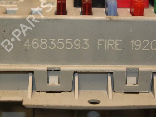 Fuse box FIAT PUNTO (188_) 1.2 60 (188.030, .050, .130, .150, .230, .250) | BP15323949E1 