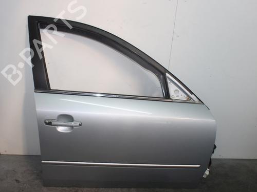 Used Right front door HYUNDAI SONATA V (NF) 2.4 (162 hp) 15312616