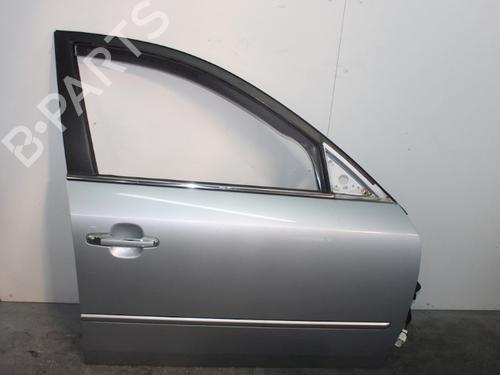 Portier rechts voor HYUNDAI SONATA V (NF) 2.4 (162 hp) 15312616