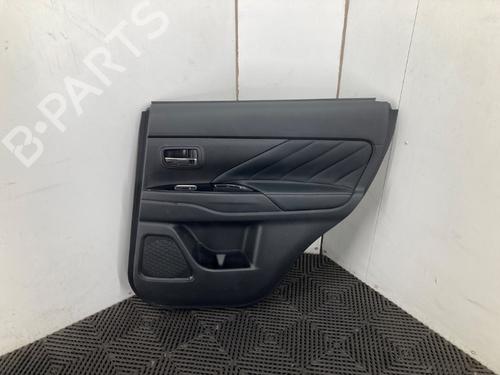 Used Rear right panel Rear right panel 37205303 37205303