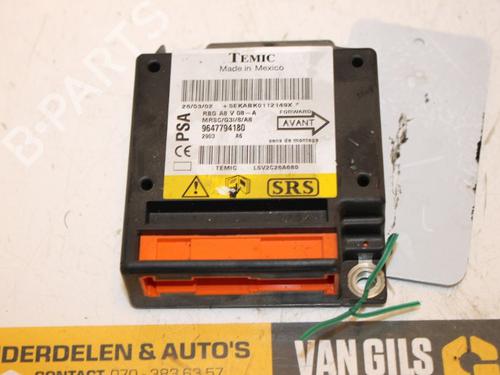 Used ECU airbags CITROËN C3 I (FC_, FN_) 1.4 i (73 hp) 15313437