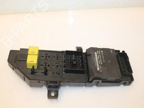 Used Fuse box Fuse box 15319856 15319856