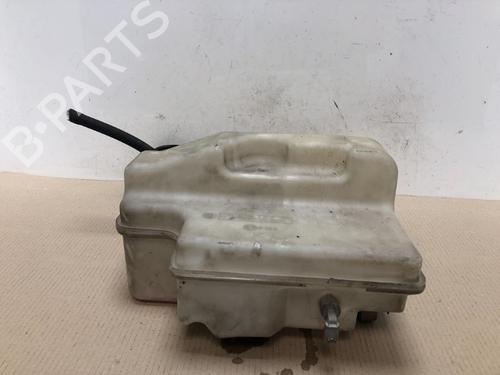 Used Windscreen washer tank Windscreen washer tank 15536013 15536013