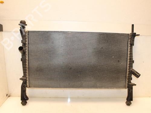 Used Water radiator Water radiator 15331412 15331412