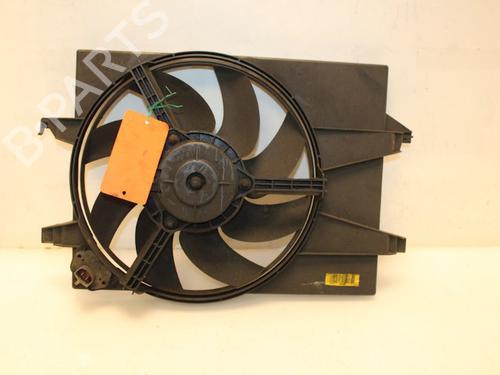 Used Radiator fan Radiator fan 15323578 15323578