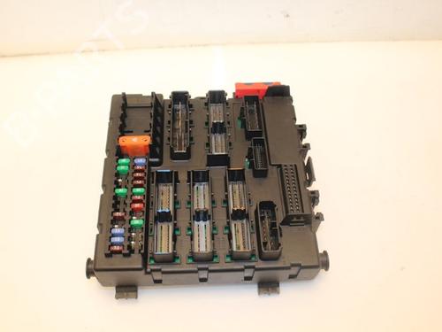 Used Fuse box Fuse box 15319571 15319571
