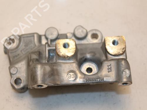 Used Engine mount PEUGEOT 508 I (8D_) 2.2 HDi (204 hp) 15829373