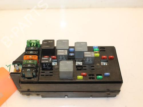 Used Fuse box Fuse box 15322198 15322198