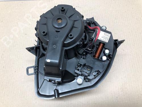 Heater blower motor VW TRANSPORTER T6 Van (SGA, SGH, SHA, SHH) 2.0 TDI | BP16379809M62 