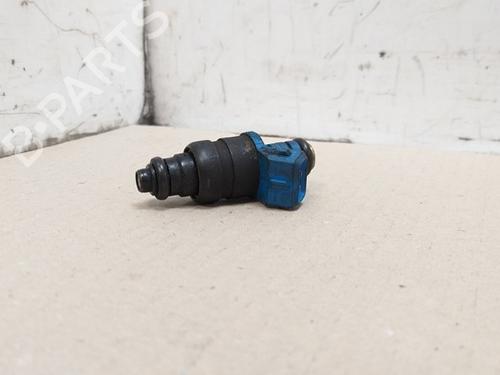 Injector VOLVO V40 Estate (645) 2.0 (136 hp) 15534256