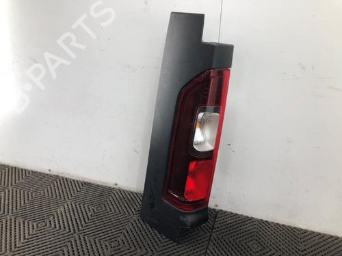 left-taillight-renault-trafic-iii-van-fg_-2014-37210147 main image