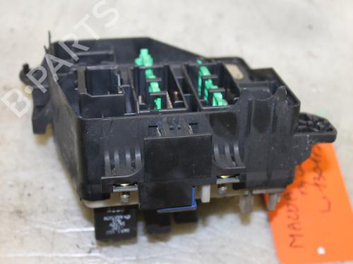Used Fuse box Fuse box 15302835 15302835
